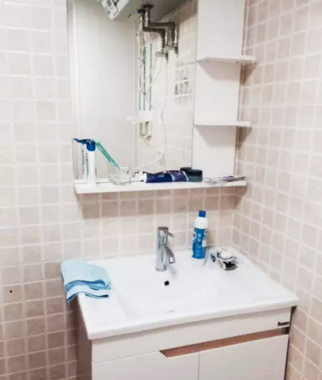 花350万在北京买65平蜗居，装修太简陋，被老家邻居嘲笑，心好累