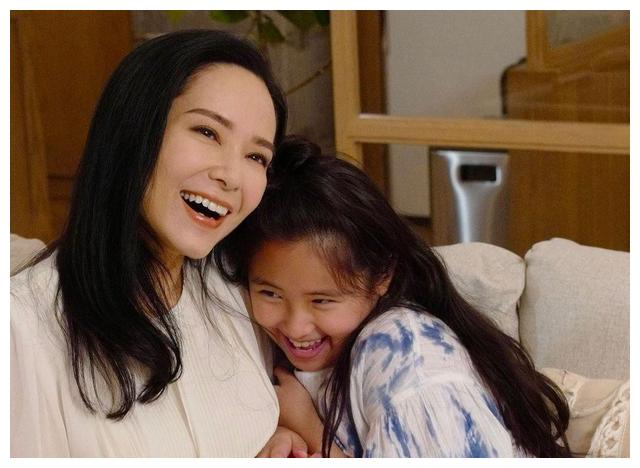 《寻秦记》的女演员真扛老，21年过去了，6位女主演没一个颜垮