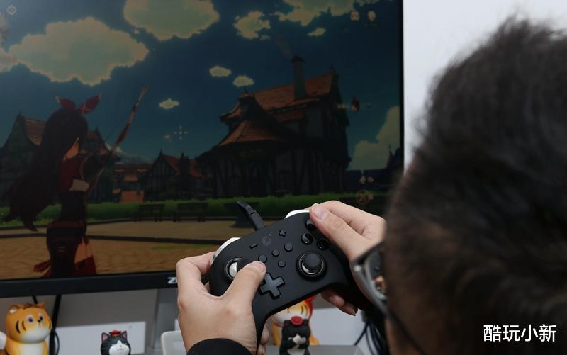 手柄|电磁摇杆让神操作不变形：谷粒金刚2Pro手柄体验