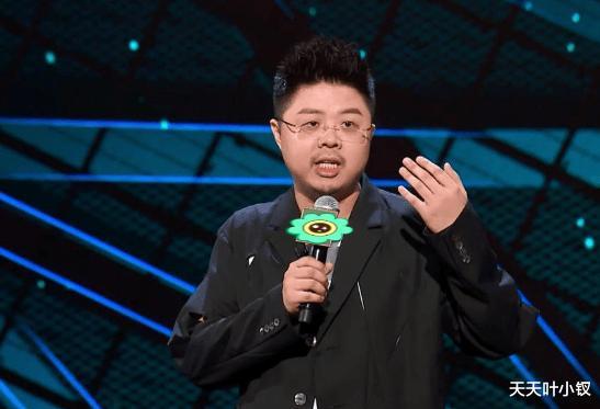 李诞|李诞后悔给呼兰拍灯,真的是因为升华梗?你看最后一个拍灯的是谁