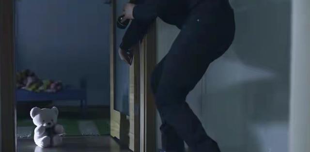 湖南一男子犯盗窃罪刚出狱,就接二连三强奸两名女子,如何判罚?