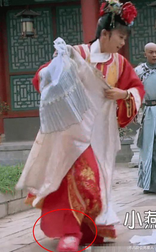 明星|棉拖鞋、运动鞋、无人机、6只手，还有比这些剧更离谱的吗