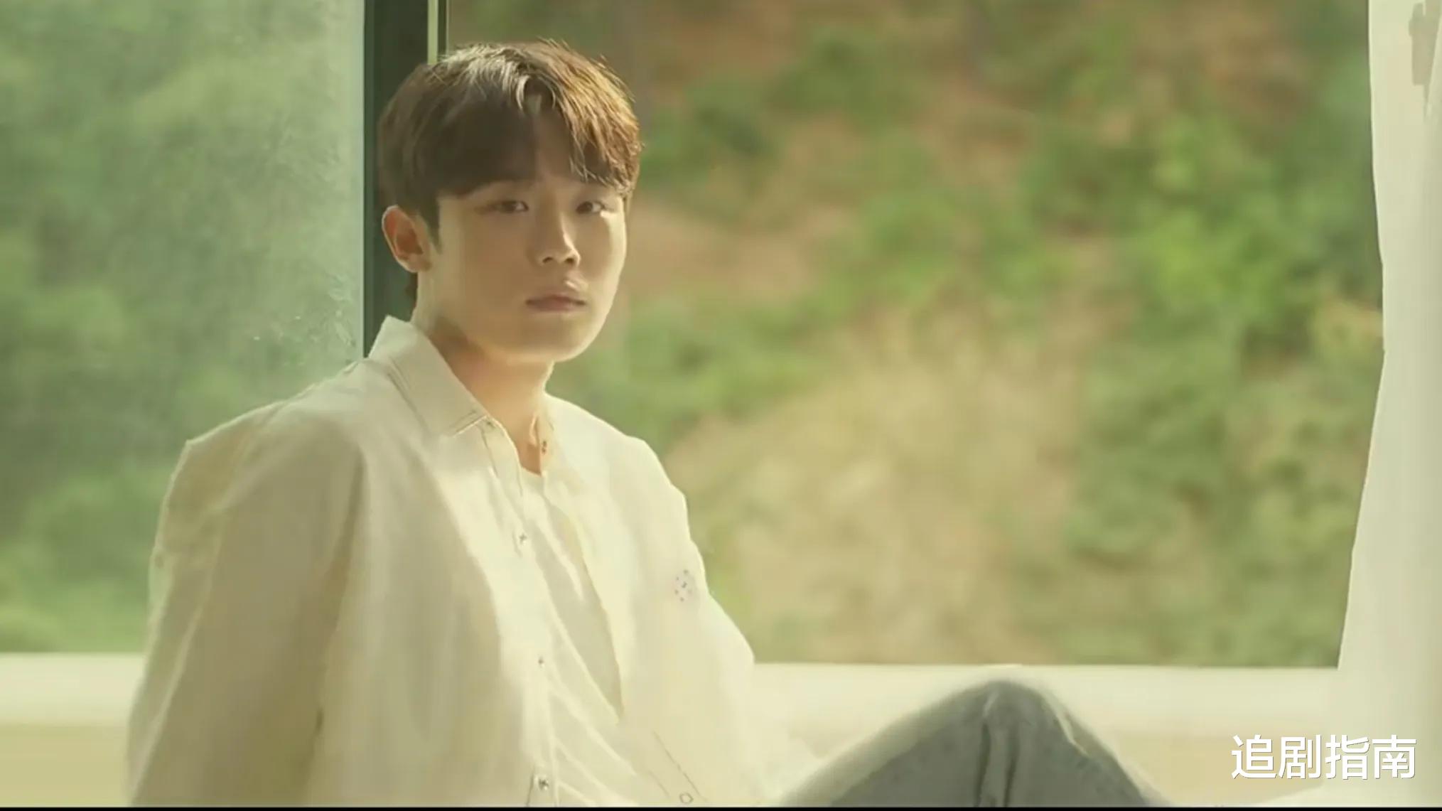 董里|强推一部职场小甜剧！高冷上司爱上职场小绵羊，超甜！