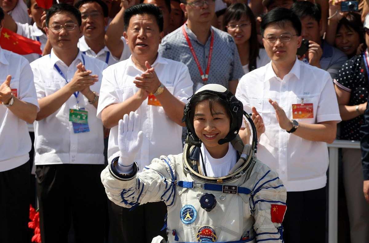 航天员陈冬和战友留下一位,继续执行神舟十五号任务行吗