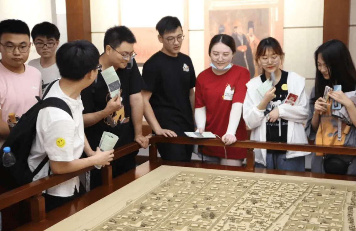 大学|22年本科就业“红牌专业”,学生毕业或难找工作,历史学仅排第六