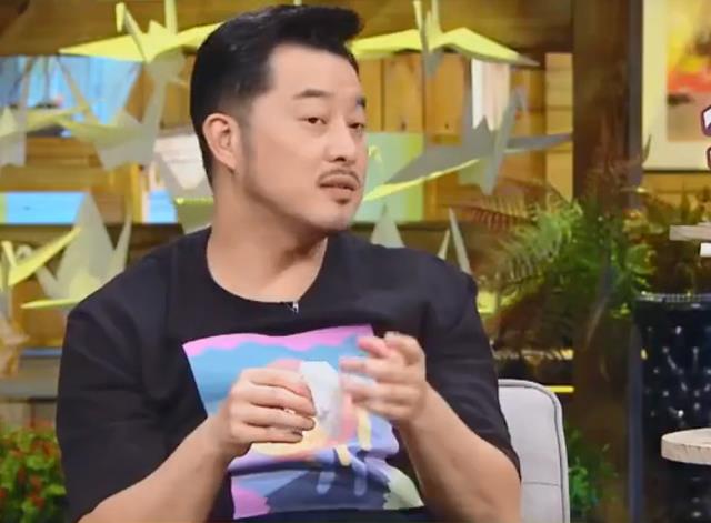 鞠婧祎|明星演戏辅助道具：baby的催泪棒，杨洋的假肩肌，鞠婧祎的增高鞋