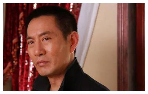 姚刚|演员姚刚：52岁无儿无女却被催婚30年，他究竟在追求什么？