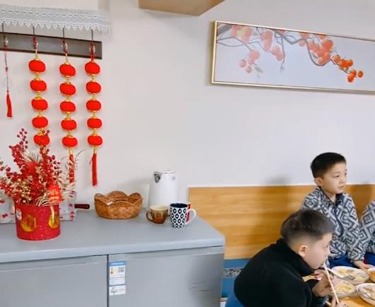 山东一女子将楼下车库改造成公寓,装修好给妈妈住,网友议论纷纷