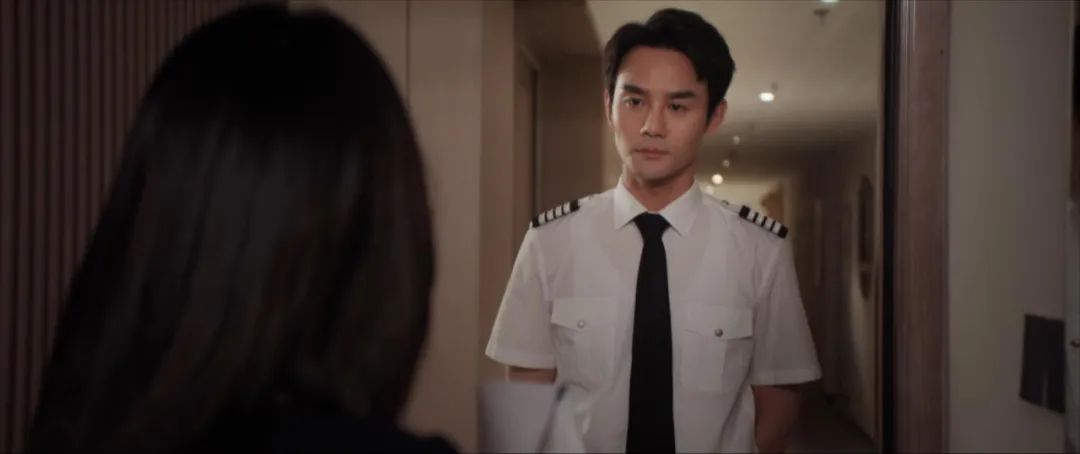 求职|32岁放弃扮少女，被骂「人设」崩了？