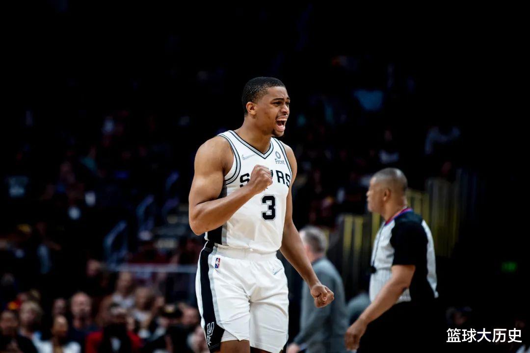 湖人队|无了！正式钓鱼！湖人失败在哪？明年怎么办？