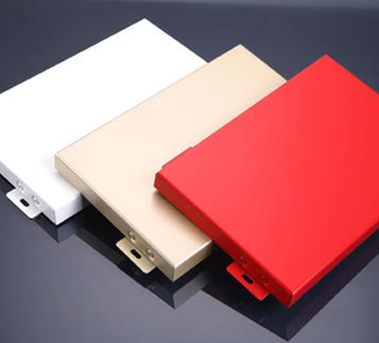 如何对铝单板幕墙进行清洁与维护？