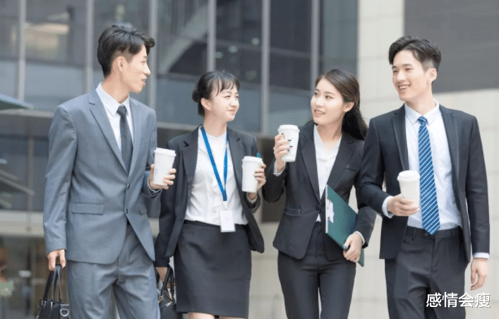 |我们都想得到领导的肯定,从而升职加薪