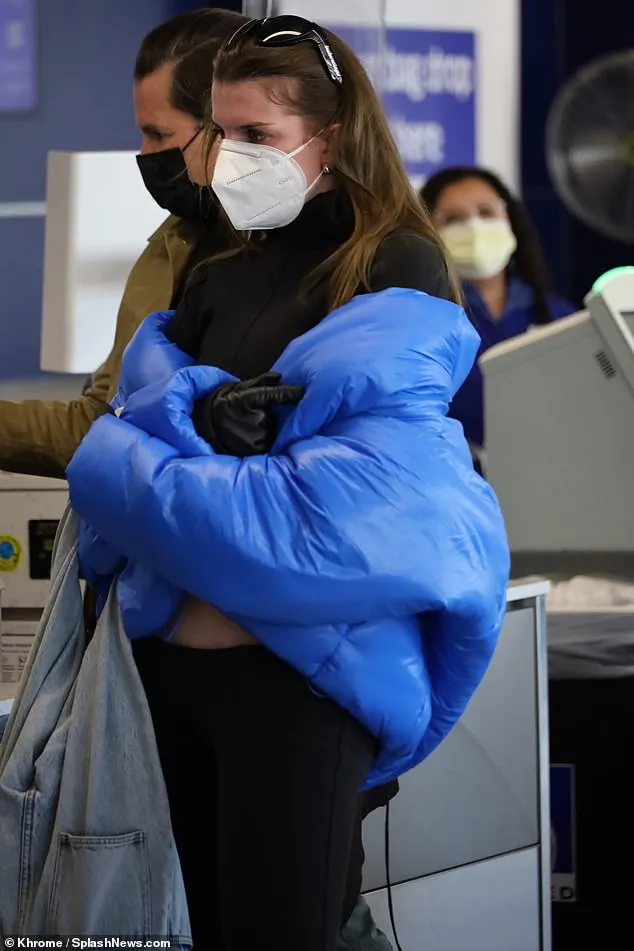 侃爷|她跟侃爷恋爱6周让身价翻几倍,分手算什么,爱是假的钱是真的!