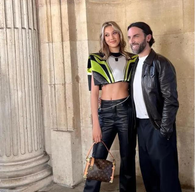 谷爱凌|19岁谷爱凌分享宿舍照，校长亲自迎接她，和欧洲富豪关系亲密？