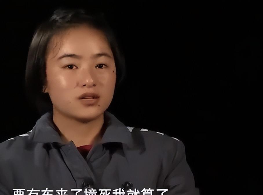 2012年,贵州女孩被多个男同事频繁骚扰,盛怒之下用铁锤敲死对方
