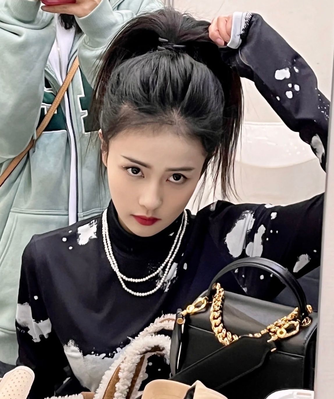 白鹿有多适合马尾辫？脸蛋精致元气满满，又甜又酷简直太美了