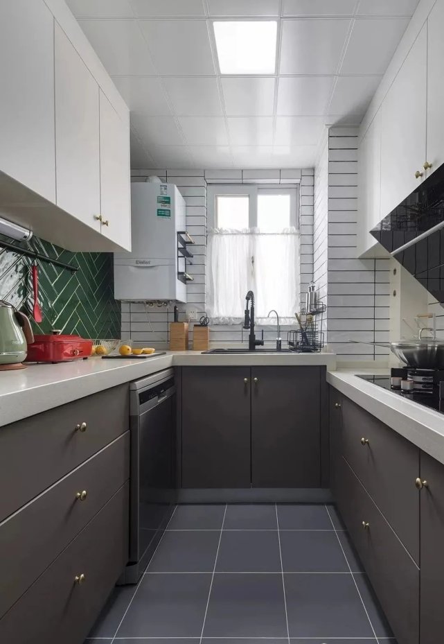 90㎡新婚宅曝光,这北欧跨界轻奢油画般的家,简直好看到犯规