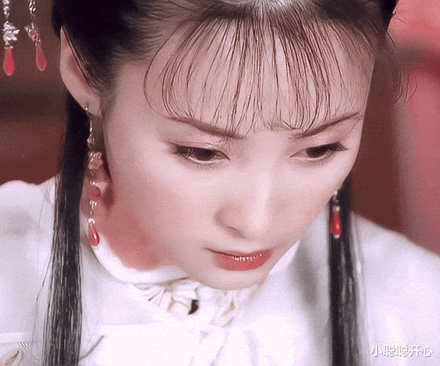 张柏芝|人前惊艳,人后失态,这7名女星抽烟遭狗仔曝光,一目了然