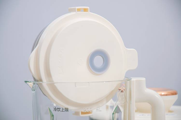 破壁机|高颜值、多功能、低噪声——七彩叮当静音破壁机