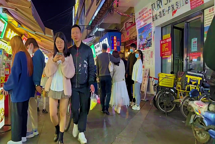 肇庆|广东旅游示范城市，被众多美女游客所熟悉，发展领先江门