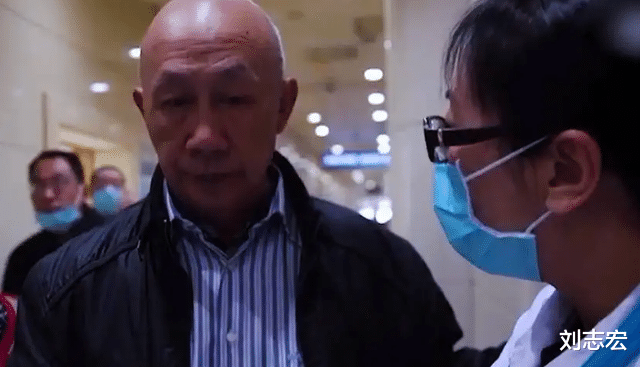 小伙喝百草枯,治疗18天后能吃能说话,医生却暗示准备后事