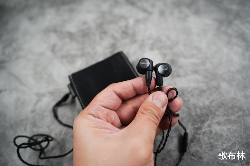 5g基站|性能外翻的项圈蓝牙:创新Aurvana Trio Wireless评测