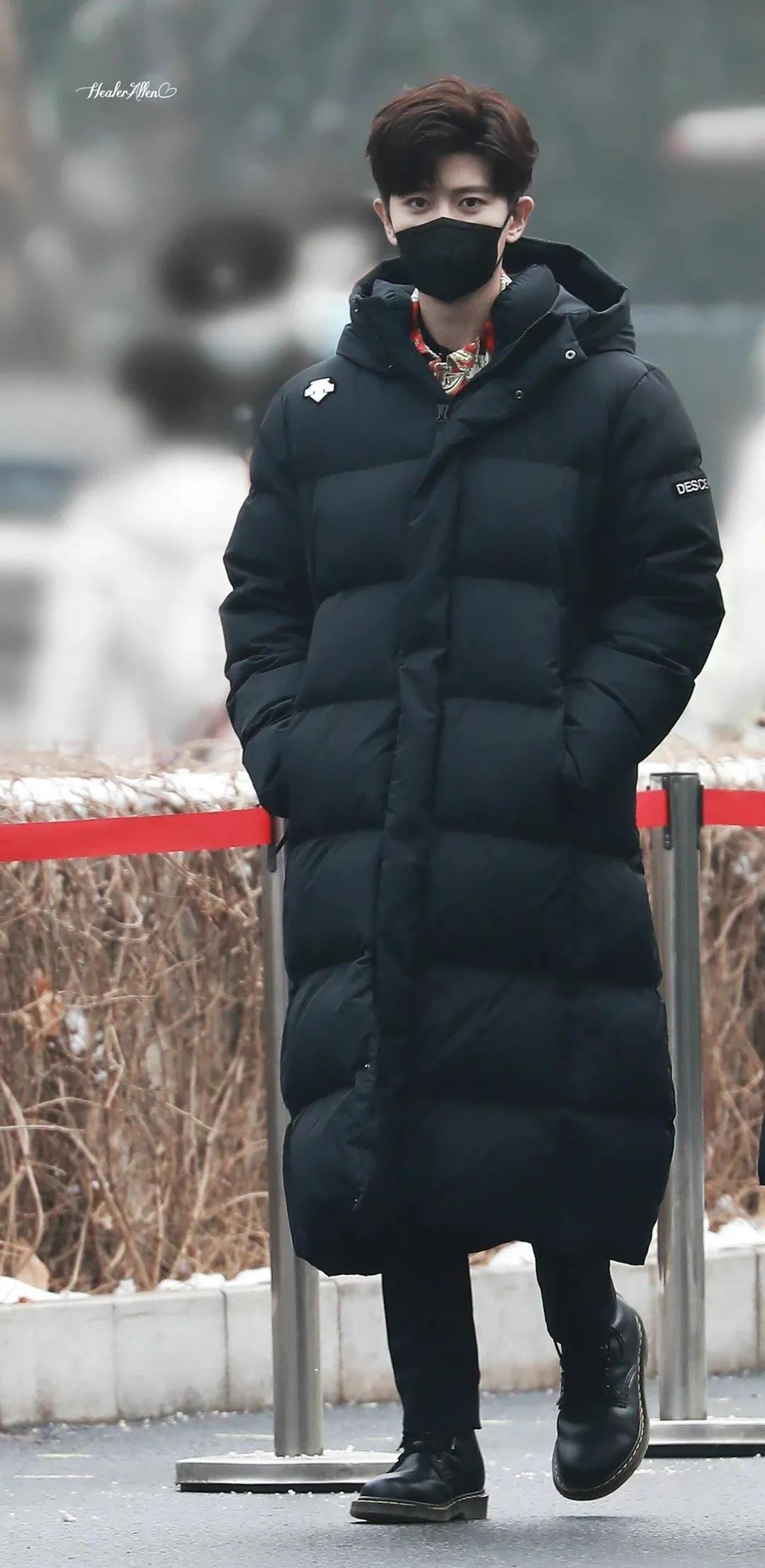 春晚|春晚演出名单陆续曝光，明星录春晚穿搭王嘉尔潮酷、宋祖儿气质