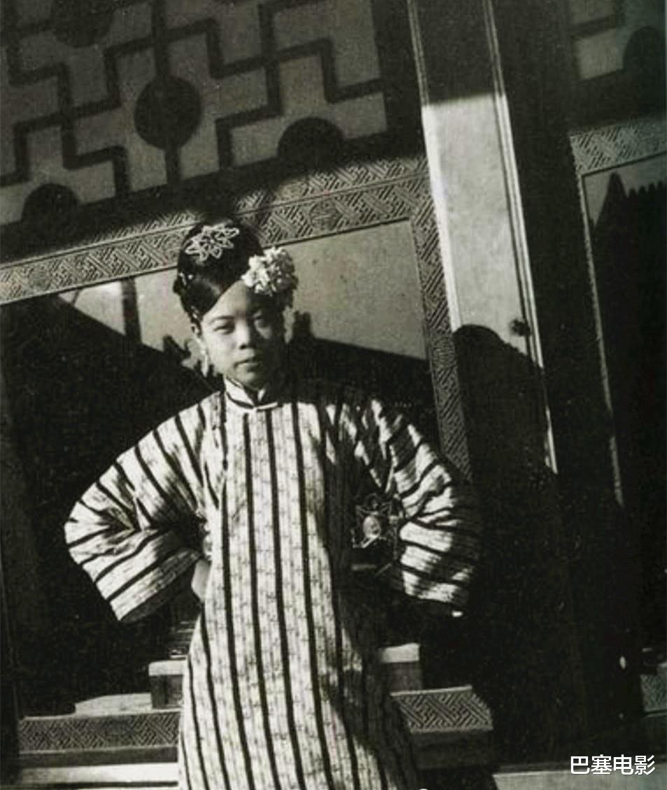 李小冉|婉容、文绣别硬演,陈冲绝美、陶虹惊艳,潘虹演出了末代皇后的悲