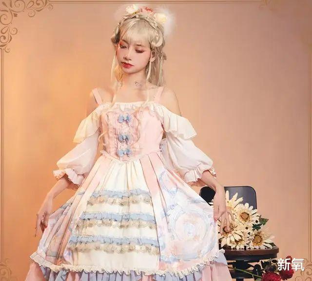眼霜 知乎高赞：到底什么样的女生会在图书馆化妆？