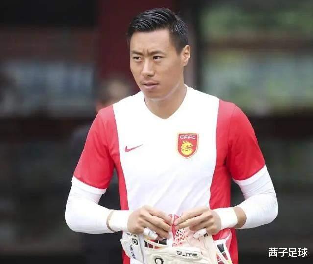 杨程|杨程：做人先从礼貌开始，从这2天的事情看出男足球员做得更好