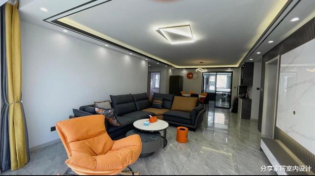 128平现代轻奢风格，时尚与高级感并存，悬空电视背景墙太抢眼了