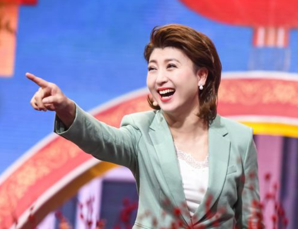 闫学晶|王小宝直播嘲讽闫学晶：靠《刘老根》红的，出了东北，没人认识她！