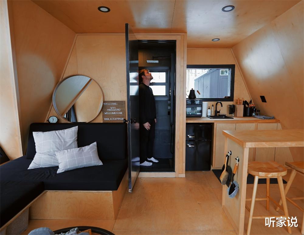 夫妻俩在郊外建23㎡蜗居,空间只有“巴掌大”,住起来却超爽