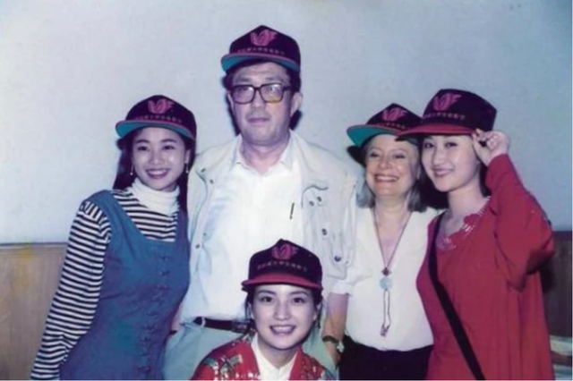 赵薇|艾小羊：如果当初赵薇嫁给黄晓明