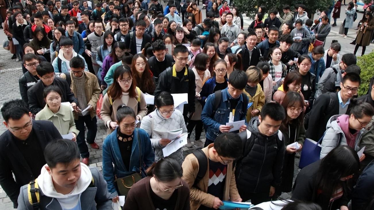 招聘|河南事业单位招聘考试，30人考场仅有1人到场？考生含泪放弃编制