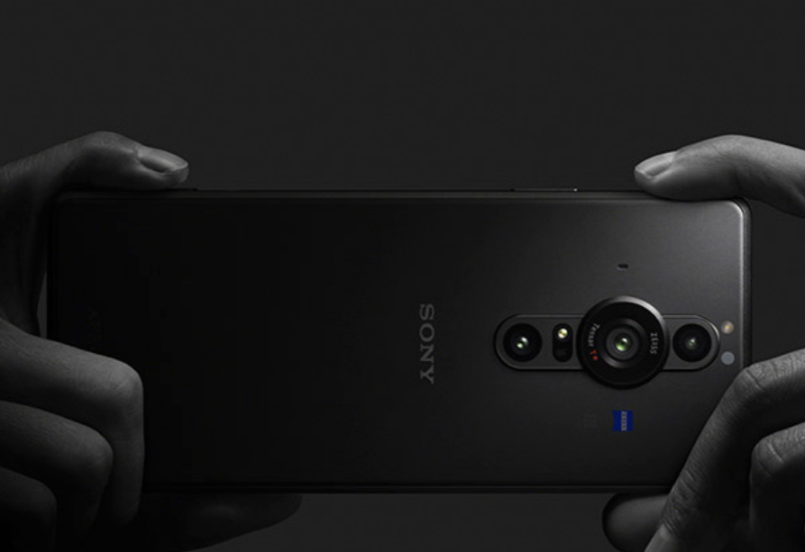 4K屏幕+微单镜头，一台附带电话功能的索尼微单相机？