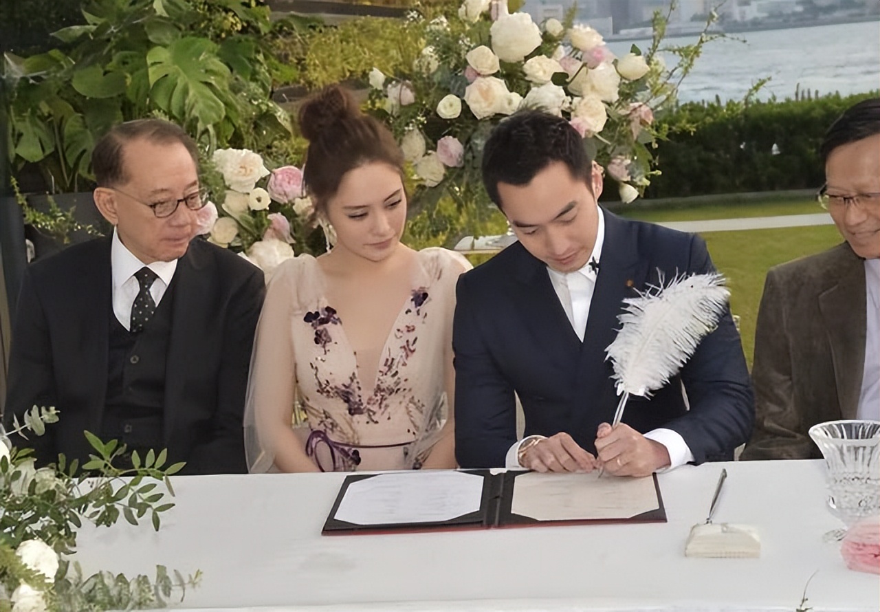 赵丽颖|“被离婚改变命运”的9位女星,个个事业运爆棚,个个都是狠角色