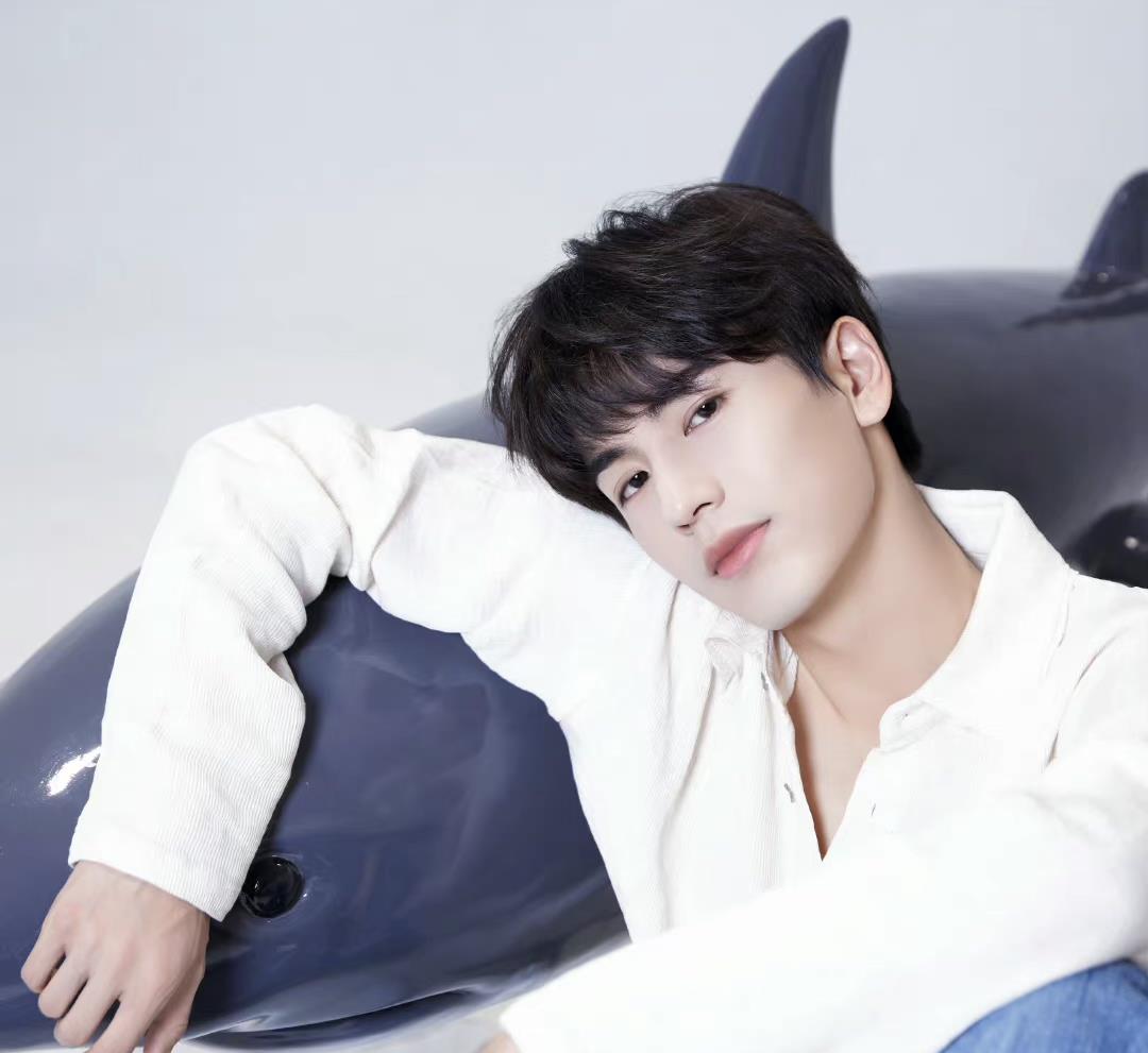 张凌赫|王一博綦美合，赵露思，张凌赫，赖冠霖，林一