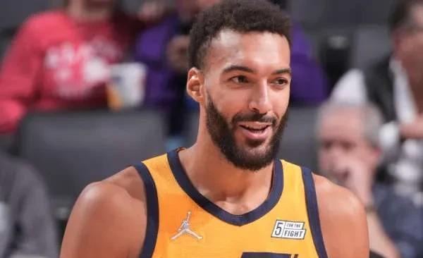 今天是NBA签约日,此前达成的交易都官宣了,我们来汇总一下