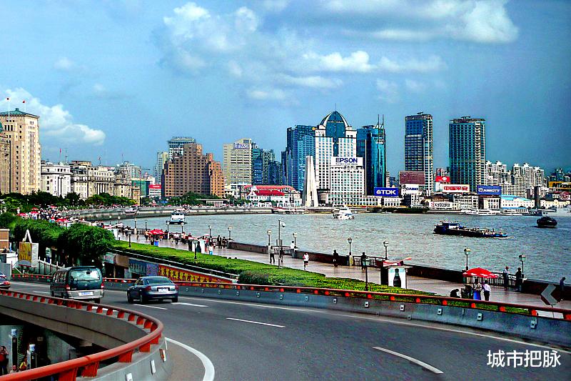 青島市|上海發(fā)布落戶新政引爭(zhēng)議：只落戶不買房，有人想鉆漏洞怎么辦？