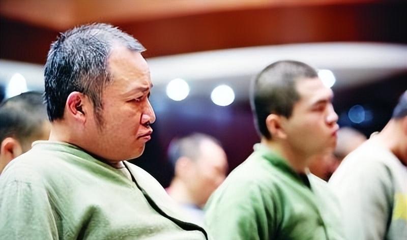 广州“黑老大”被判死刑!庭审现场目露凶光,还拒不认罪