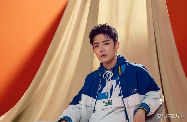 肖战|《芒果台》评价肖战海边写真照,三个“永远”表达祝福,保持热爱