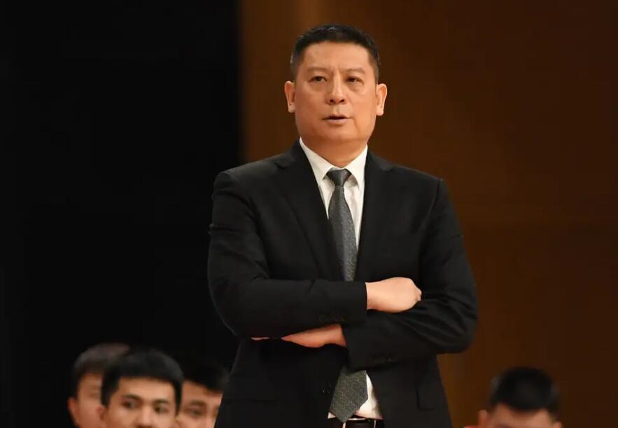 四川男篮|CBA豪门主教练官宣离职！新帅人选基本确定，能力不逊于杜锋