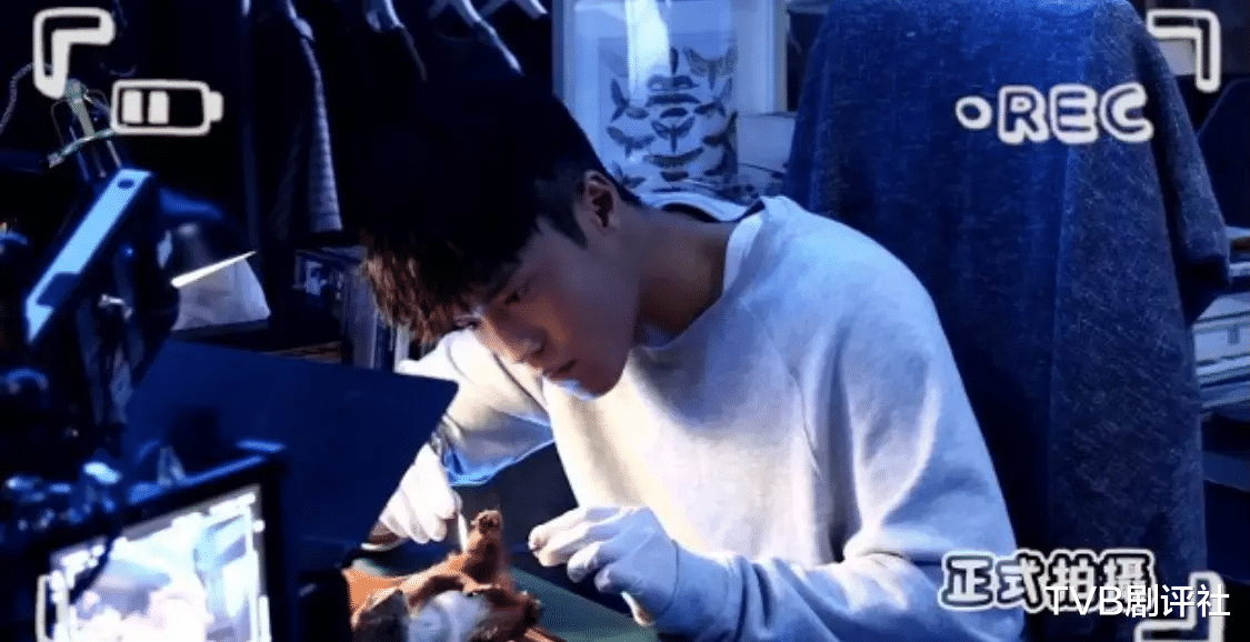 李小璐|上位!丁子朗新剧角色与过往大不同,一年四剧前途光明