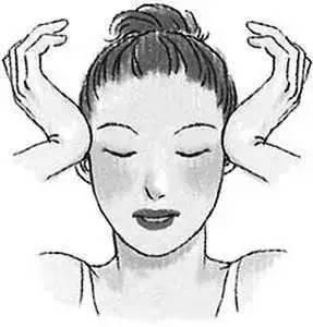 按摩 脸部按摩小技巧帮你更好的保养皮肤,赶走眼袋、法令纹、木偶纹