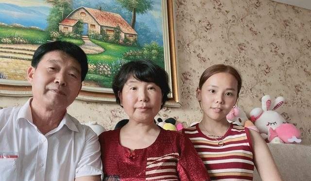 郭希宽|杜新枝郭希宽老两口再获清白证明，难掩激动心情，泪洒直播现场