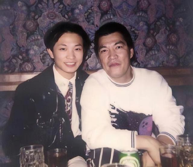 成奎安|成奎安去世后，大儿子独吞遗产，小儿子无钱上学，如今怎样了？