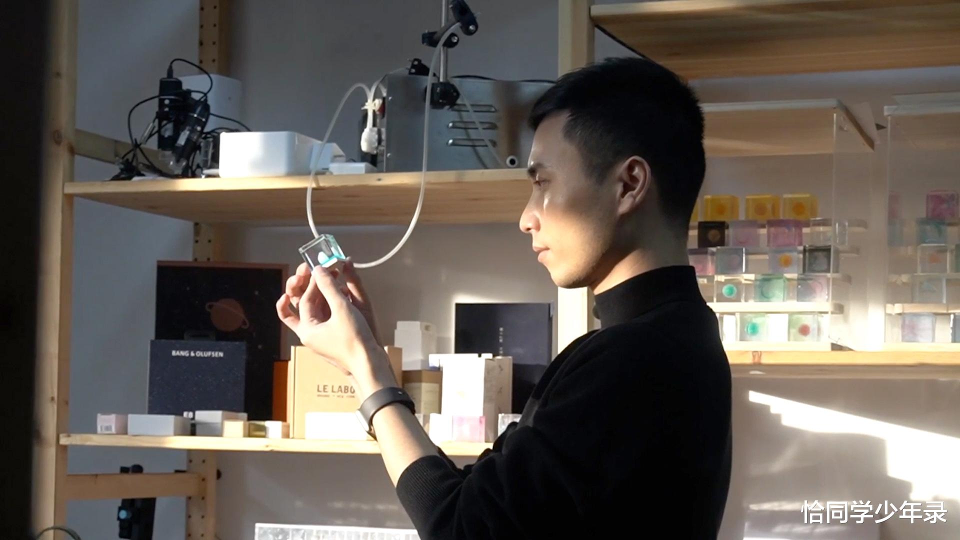 云朵|“90后制云師”盧滄龍：開網店年銷量過百萬，賣云朵也可以賺錢？