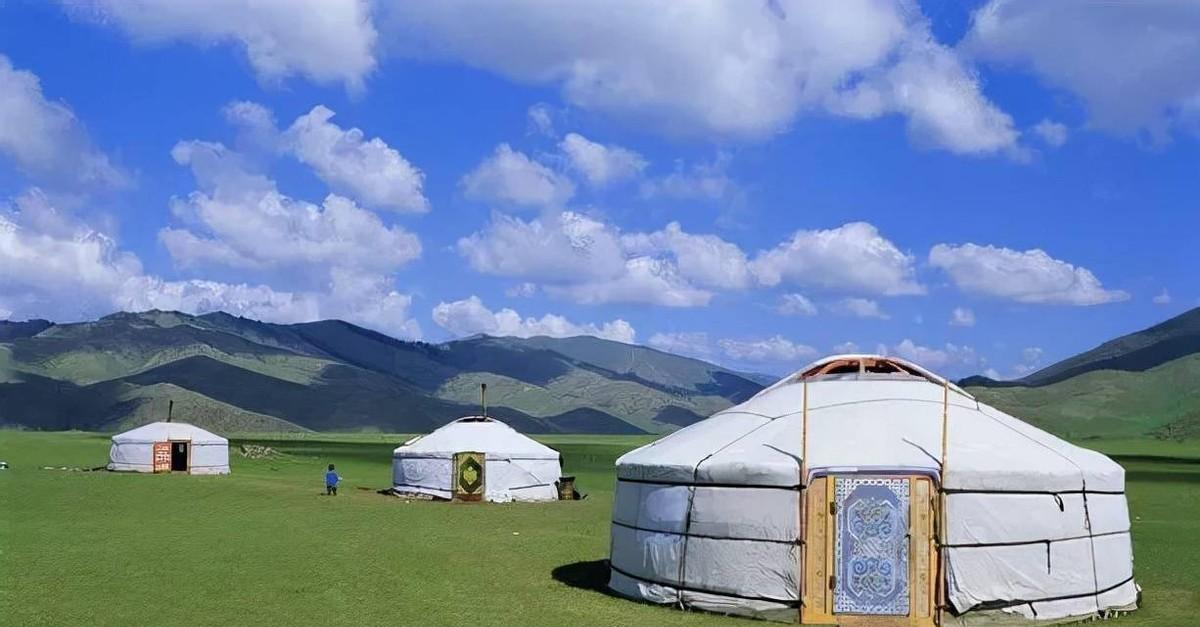 草原|在一望无际的蒙古草原上，当地人民如何解决洗澡和上厕所的需求？