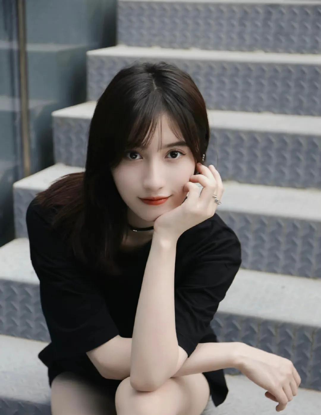 胡嘉欣|气质女星胡嘉欣